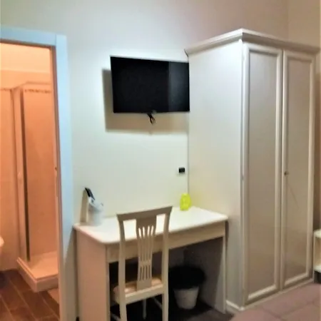 Гостевой дом Domus Al Corso Con Servizio Каноса-ди-Пулья