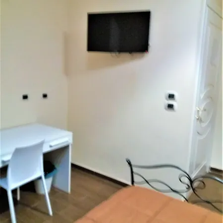 Domus Al Corso Con Servizio Гостевой дом Каноса-ди-Пулья