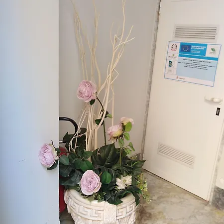 Domus Al Corso Con Servizio Гостевой дом