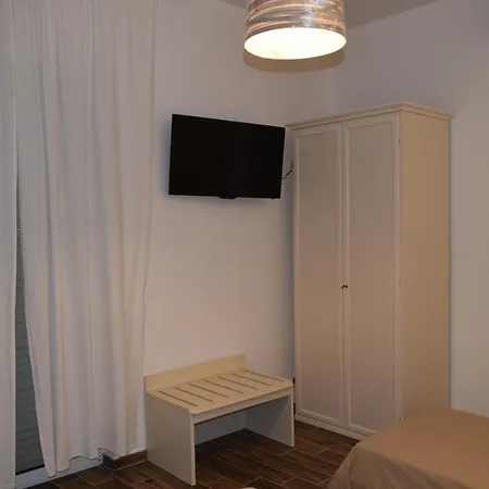 Domus Al Corso Con Servizio Гостевой дом Каноса-ди-Пулья