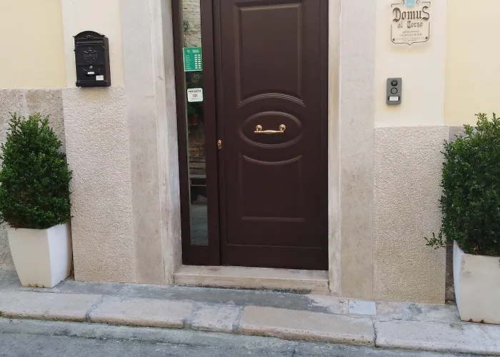 Vendégház Domus Al Corso Con Servizio 4*