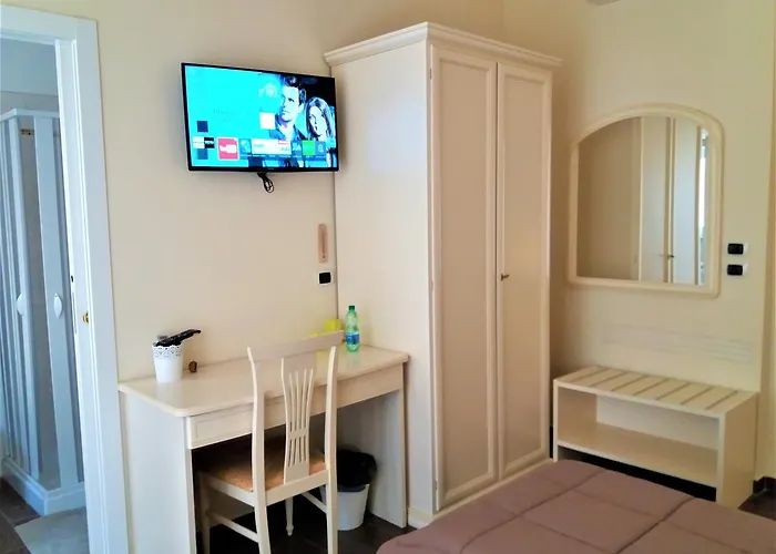 Vendégház Domus Al Corso Con Servizio 4*