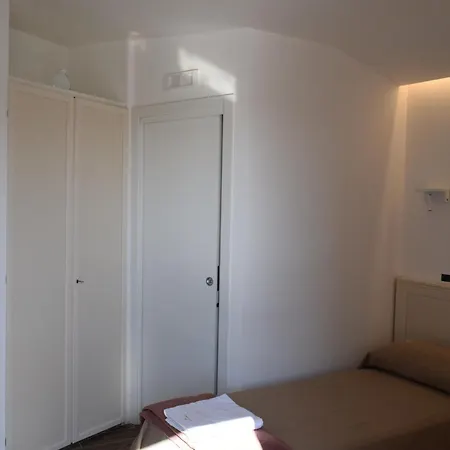 Guest house Domus Al Corso Con Servizio Canosa di Puglia