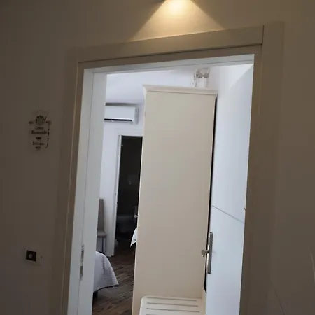 Guest house Domus Al Corso Con Servizio Canosa di Puglia