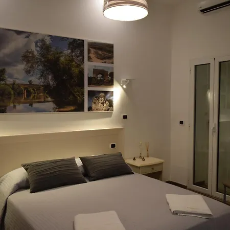Guest house Domus Al Corso Con Servizio 3*