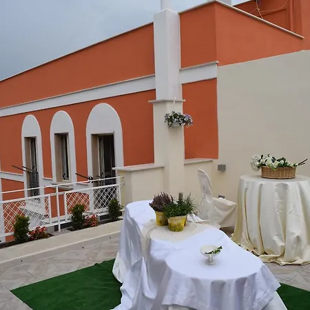 Guest house Domus Al Corso Con Servizio