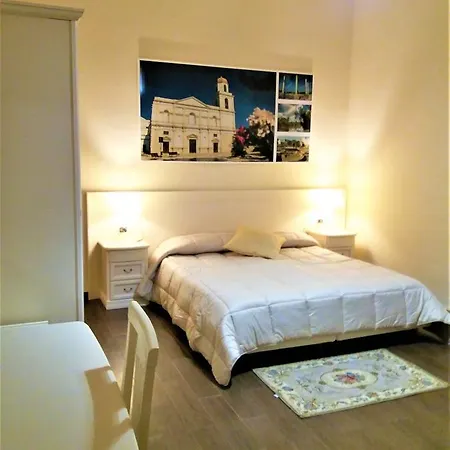 Guest house Domus Al Corso Con Servizio