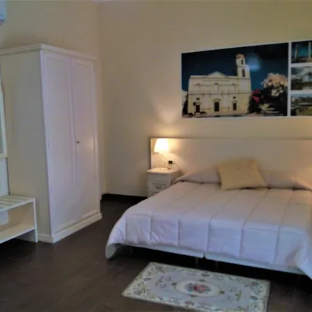 Domus Al Corso Con Servizio Pensión