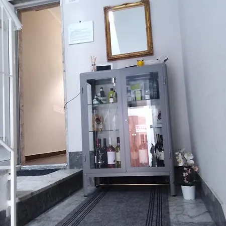 Domus Al Corso Con Servizio 3* Canosa di Puglia
