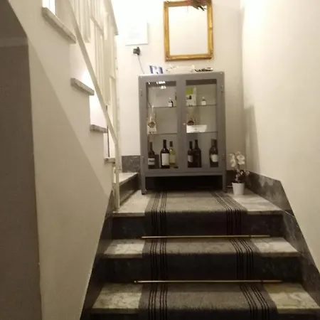 Domus Al Corso Con Servizio Pensión