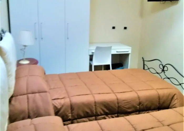 Domus Al Corso Con Servizio 4* Canosa di Puglia