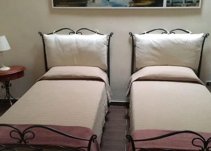 Domus Al Corso Con Servizio 4* Canosa di Puglia